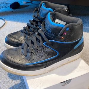 Retro 2 men size 9 used no box